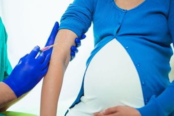 Za trudnice korona opasnija od vakcine Ilustracija