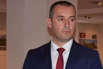 Šćekić pozvao Vladu da uvede zabranu lova na najmanje deset godina Šćekić pozvao Vladu da uvede zabranu lova na najmanje deset godina