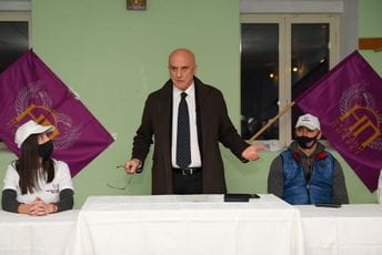 Davidović u Župi: Jedina smo partija koja priča o ekonomiji Davidović na skupu u Župi