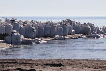 HTP Ulcinjska Rivjera: “Famozni” naper nije ni postavljen po projektu, kao što su Mitrović i Stijović primijetili, samo naružio ambijent Ilustracija