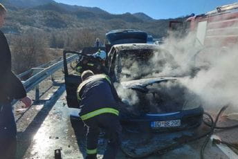 Izgorio automobil na putu Cetinje – Budva