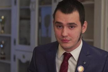 Sin Đorđa Balaševića: Dijete sam velikih, božanskih ljudi, globalnih autoriteta Sin Đorđa Balaševića: Dijete sam velikih, božanskih ljudi, globalnih autoriteta