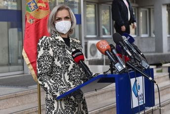 Odluka Borovinić-Bojović suprotna Zakonu o upravnom sporu Odluka Borovinić-Bojović suprotna Zakonu o upravnom sporu