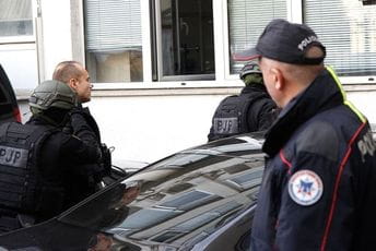 Milošević i ostali danas pred sudom Milošević i ostali danas pred sudom