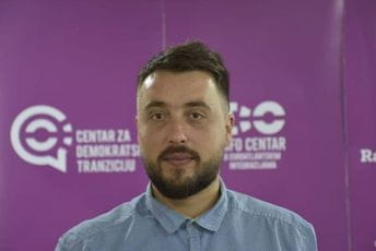 Murić: Nijedan crnogorski medij nije pokrenuo korigovanje tekstova nakon ocjena portala Raskrinkavanje Murić: Nijedan crnogorski medij nije pokrenuo korigovanje tekstova nakon ocjena portala Raskrinkavanje