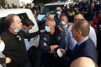 Đeljošaj: Opština će platiti evenutalne kazne vlasnicima ugostiteljskih objekata Đeljošaj: Opština će platiti evenutalne kazne vlasnicima ugostiteljskih objekata