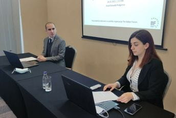 LGBT Forum Progres: Što hitnije povući homofobne udžbenike sa Fakulteta političkih nauka LGBT Forum Progres: Što hitnije povući homofobne udžbenike sa Fakulteta političkih nauka