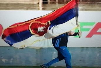 Početak meča Zeta - Dečić kasnio zbog isticanja trobojke na jarbolu Početak meča Zeta - Dečić kasnio zbog isticanja trobojke na jarbolu