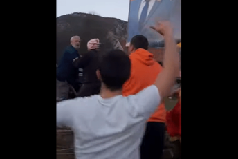 PKS: Mušikić provocirao kolonu, čule se psovke, kletve, vrijeđanja PKS: Mušikić provocirao kolonu, čule se psovke, kletve, vrijeđanja