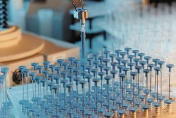 Kovaks programu odobrena kupovina 1,8 milijardi vakcina Kovaks programu odobrena kupovina 1,8 milijardi vakcina