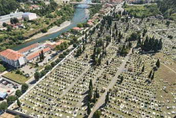 Uskoro izgradnja novog groblja na Ćemovskom polju u Podgorici Uskoro izgradnja novog groblja na Ćemovskom polju u Podgorici
