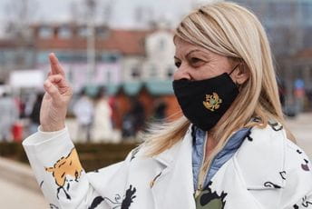 Damjanović: Da li mladi rekonstrukciju zgrade CANU shvataju kao motivaciju? Damjanović: Da li mladi rekonstrukciju zgrade CANU shvataju kao motivaciju?