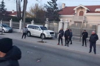 Incident kod kuće predsjednika Đukanovića u Nikšiću Incident kod kuće predsjednika Đukanovića u Nikšiću
