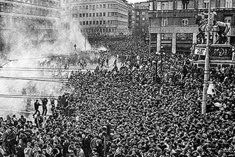 Na današnji dan: Demonstracije protiv Miloševićevog režima Na današnji dan: Demonstracije protiv Miloševićevog režima