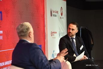 Krivokapić: Dosljedna primjena zakonskih propisa preduslov za suzbijanje sive ekonomije Krivokapić: Dosljedna primjena zakonskih propisa preduslov za suzbijanje sive ekonomije