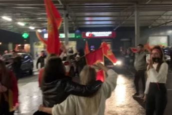 I građani Podgorice na ulicama, čekaju rezultate izbora u NK I građani Podgorice na ulicama, čekaju rezultate izbora u NK