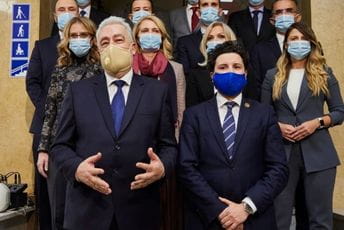 Beskonačni pad Vlade Beskonačni pad Vlade