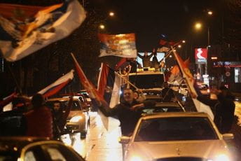 Rekonstrukcija dovedena u pitanje, Frontu smanjena ucjenjivačka snaga Rekonstrukcija dovedena u pitanje, Frontu smanjena ucjenjivačka snaga