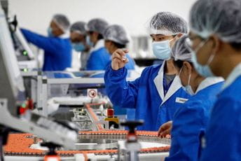 Kina obezbijedila svijetu preko 480 miliona doza vakcina Kina obezbijedila svijetu preko 480 miliona doza vakcina