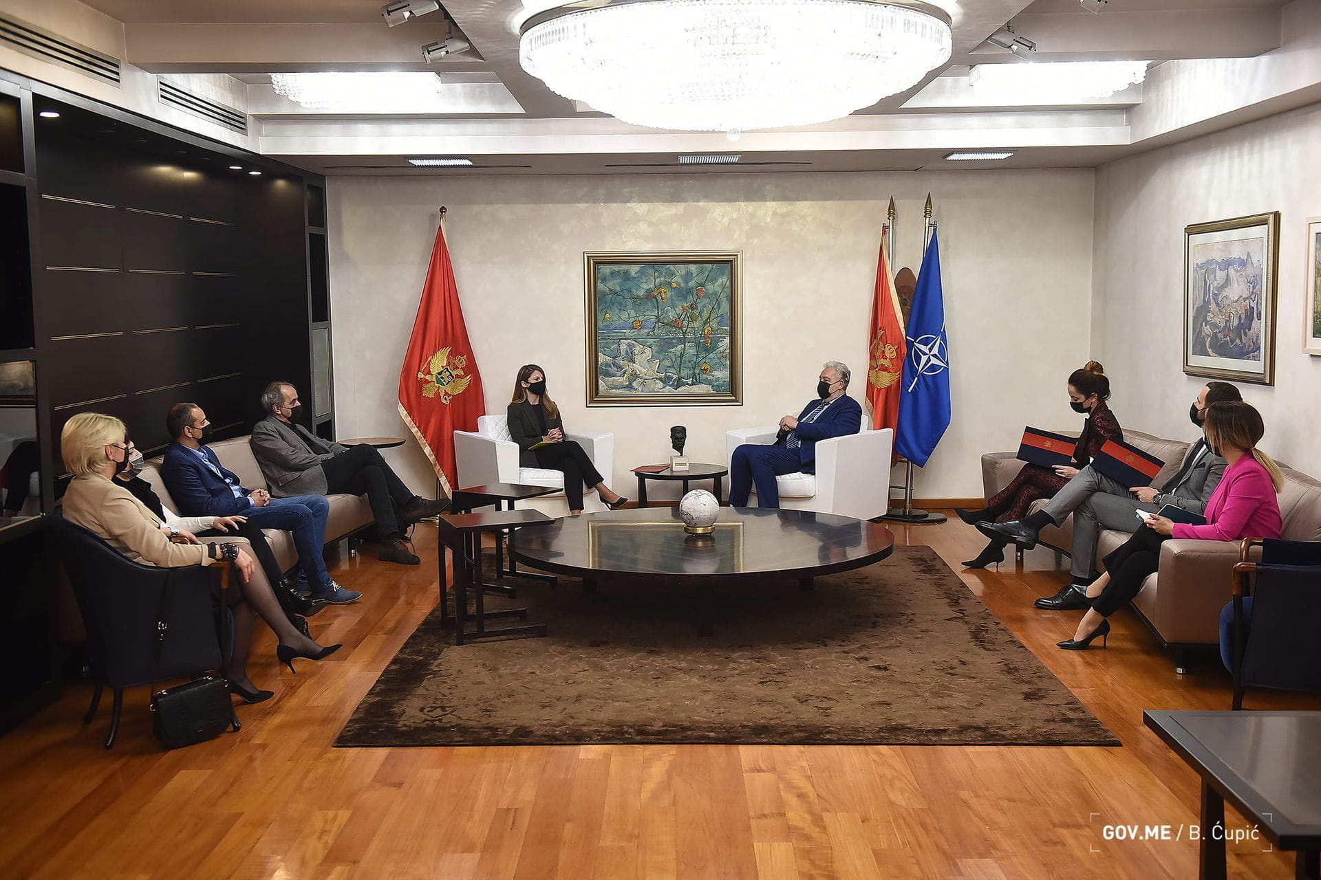 Fotografija 1: Krivokapić i Srzentić razgovarali s predstavnicima štampanih medija u Crnoj Gori