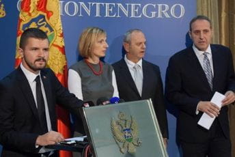 LP: Premijer Krivokapić da razriješi ili Šćekića ili sebe, brukaju državu LP: Premijer Krivokapić da razriješi ili Šćekića ili sebe, brukaju državu