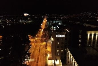 Prazne ulice Podgorice u kasnim satima Prazne ulice Podgorice u kasnim satima