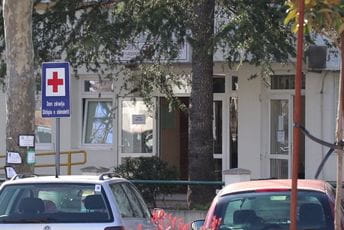 U Ulcinju povećan broj preminulih: Alarmantna situacija u Domu zdravlja U Ulcinju povećan broj preminulih: Alarmantna situacija u Domu zdravlja