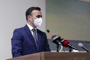 Dabović novi predsjednik Opštine Ulcinj Dabović novi predsjednik Opštine Ulcinj