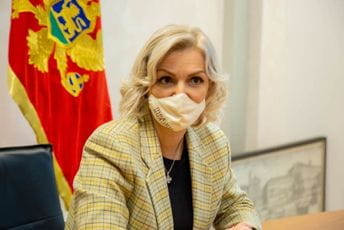 Borovinić-Bojović sa Brnabić i Lončarom razmatra nabavku vakcine proizvedene u Srbiji Borovinić-Bojović sa Brnabić i Lončarom razmatra nabavku vakcine proizvedene u Srbiji