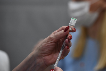 U Crnoj Gori do sada vakcinisano 31.710 osoba U Crnoj Gori do sada vakcinisano 31.710 osoba