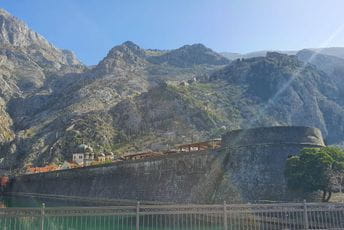 Tivatska kompanija kažnjena zbog ispuštanja fekalnih otpadnih voda u atmosferski kanal Tivatska kompanija kažnjena zbog ispuštanja fekalnih otpadnih voda u atmosferski kanal