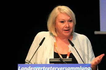 Njemačka poslanica umrla nakon kolabiranja u avionu Njemačka poslanica umrla nakon kolabiranja u avionu