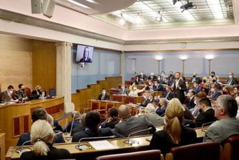 Radulović: Dominira politička dimenzija kod tužilačkih zakona, Šoć: Nikada više ne pitati VK za mišljenje Radulović: Dominira politička dimenzija kod tužilačkih zakona, Šoć: Nikada više ne pitati VK za mišljenje