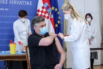 Plenković primio vakcinu AstraZenece, skok zaraženih u Hrvatskoj Plenković primio vakcinu AstraZenece, skok zaraženih u Hrvatskoj
