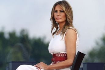 Melaniju osuđuju zbog čestitke: Ja bih zvao socijalnu službu Melaniju osuđuju zbog čestitke: Ja bih zvao socijalnu službu