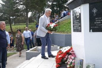 Krivokapić: Sa tugom se sjećamo žrtava NATO bombardovanja Krivokapić: Sa tugom se sjećamo žrtava NATO bombardovanja