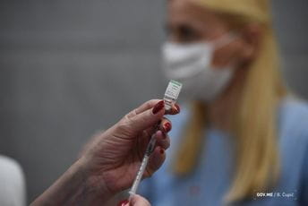 Vakcinacija zaposlenih u medijima počinje 1. aprila Vakcinacija zaposlenih u medijima počinje 1. aprila