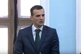 Papović: Cilj SPC da se prekrajanjem istorije rehabilituje četnička ideologija