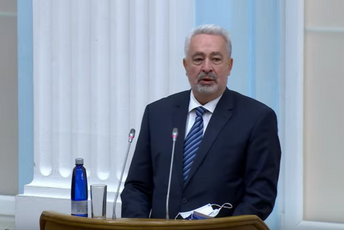 Zeković: Krivokapić favorizuje dio građana; Strujić-Harbić: Crna Gora klizi u teokratiju Zeković: Krivokapić favorizuje dio građana; Strujić-Harbić: Crna Gora klizi u teokratiju