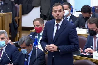 Konatar: Nećemo podržati rekonstrukciju Vlade u kojoj bi bili političari Konatar: Nećemo podržati rekonstrukciju Vlade u kojoj bi bili političari