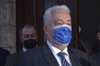 U toku neformalni sastanak Porfirija i Krivokapića U toku neformalni sastanak Porfirija i Krivokapića