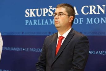 Rovčanin iz DF-a preletio u Demokrate – pa na čelo EPCG Rovčanin iz DF-a preletio u Demokrate – pa na čelo EPCG