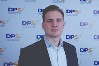 Ćulafić: Vlada i ministarka Srzentić da kopiraju koncept digitalne Podgorice Ćulafić: Vlada i ministarka Srzentić da kopiraju koncept digitalne Podgorice