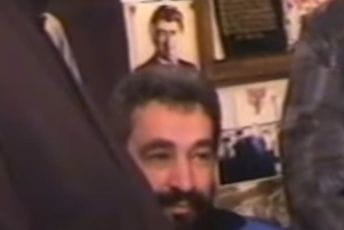 Perović: Znaju li predstavnici stranih država da pišu Zdravku koji je dočekao četničkog vojvodu Kavaju? Perović: Znaju li predstavnici stranih država da pišu Zdravku koji je dočekao četničkog vojvodu Kavaju?