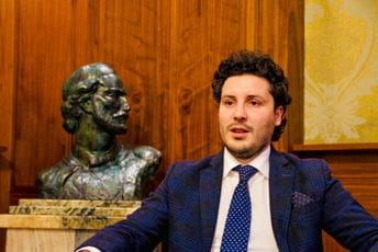 NVO Montenegro International: Mašala pendrek Dritan efendija NVO Montenegro International: Mašala pendrek Dritan efendija