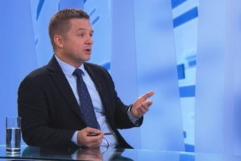 Jakovina: Cilj nije pomirenje već sprovođenje ideoloških odluka Jakovina: Cilj nije pomirenje već sprovođenje ideoloških odluka