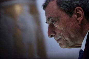 Italijanski premijer vakcinisao se AstraZenekinom vakcinom Italijanski premijer vakcinisao se AstraZenekinom vakcinom