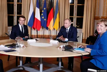 Merkel, Makron i Putin o registraciji i proizvodnji ruske vakcine u EU Merkel, Makron i Putin o registraciji i proizvodnji ruske vakcine u EU