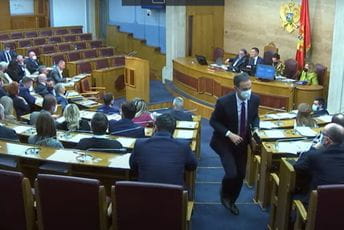 CIVIS: Poslanici što prije da usvoje budžet CIVIS: Poslanici što prije da usvoje budžet