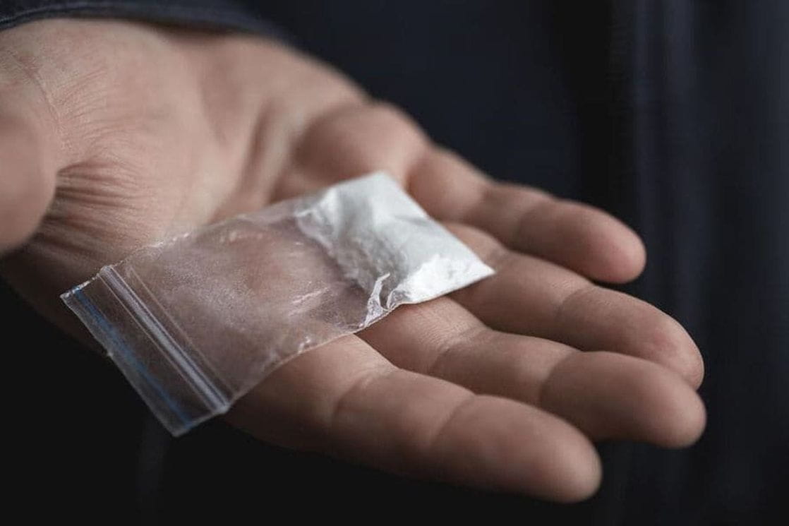 Bježali, policajci ih uhvatili: Kod operativno interesantnih lica u Tivtu pronađen kokain